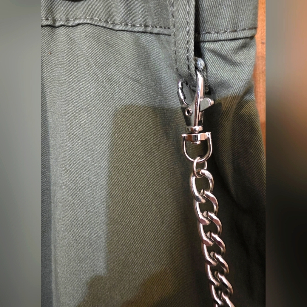 Olive Green Cargo Pants w/Chain - Picture 4 of 10